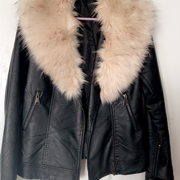 Jacket with fur beautiful black jacket - Picture 8 of 10